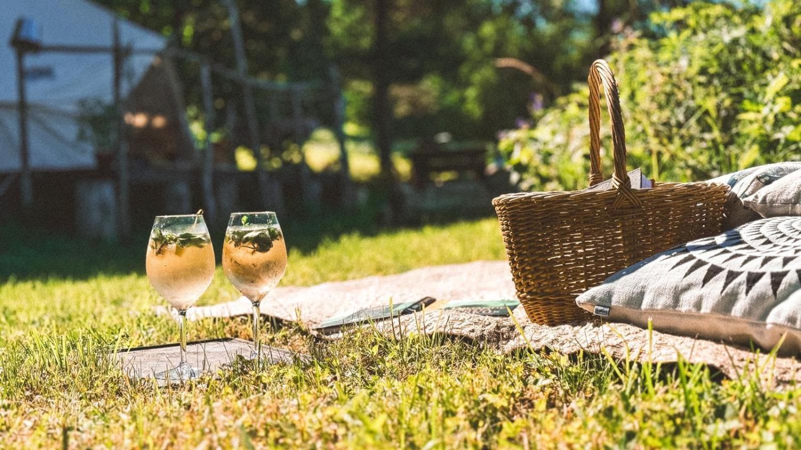 Mereaeaere Glamping Ja Rannamaja Liimala Eksteriør billede